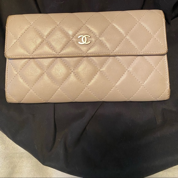 CHANEL Handbags - Authentic CHANEL light purple lambskin flap wallet